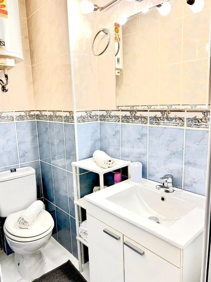Studio Touristique Iris Apartment Benalmadena Exterior photo
