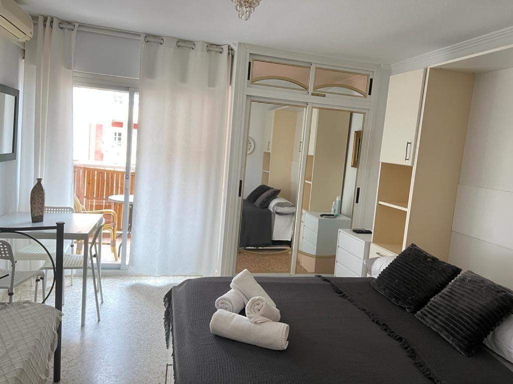 Studio Touristique Iris Apartment Benalmadena Exterior photo